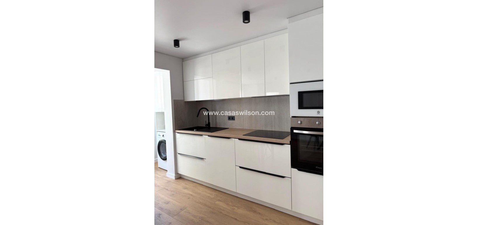 Sale - Apartment - Torrevieja - Paseo maritimo