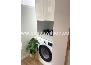 Sale - Apartment - Torrevieja - Paseo maritimo