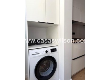 Sale - Apartment - Torrevieja - Paseo maritimo