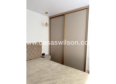 Sale - Apartment - Torrevieja - Paseo maritimo