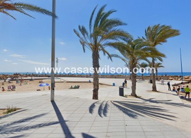 Sale - Apartment - Torrevieja - Paseo maritimo