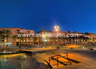 Sale - Apartment - Torrevieja - Paseo maritimo