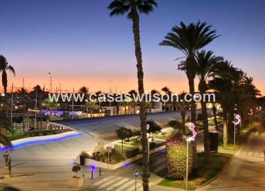 Sale - Apartment - Torrevieja - Paseo maritimo