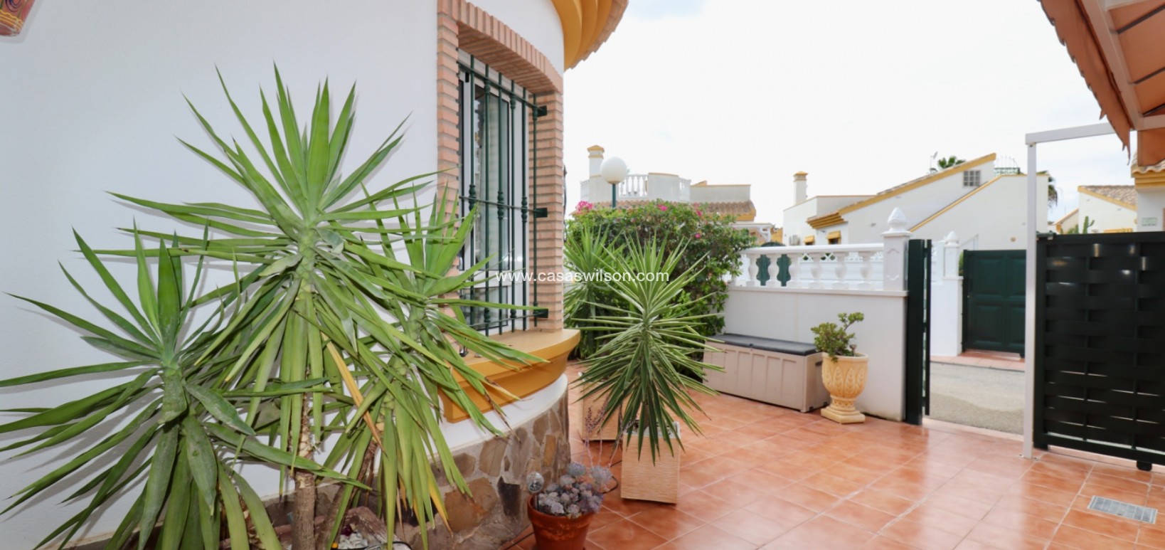 Sale - Villa - Guardamar del Segura - El Raso