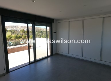 Sale - Villa - Algorfa - La Finca Golf