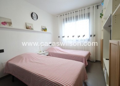 Sale - Bungalow - Orihuela Costa - Costa Blanca