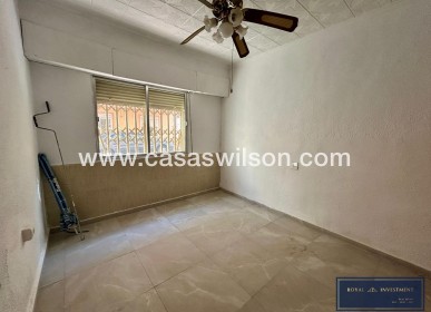 Sale - Apartment - Torrevieja - Centro