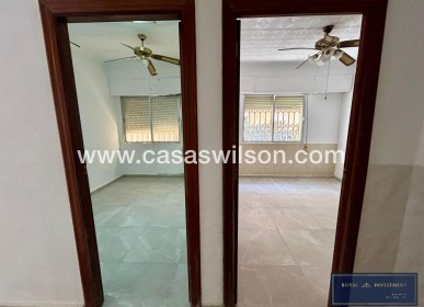 Sale - Apartment - Torrevieja - Centro