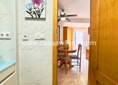 Sale - Apartment - Torrevieja - Centro