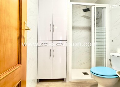 Sale - Apartment - Torrevieja - Centro