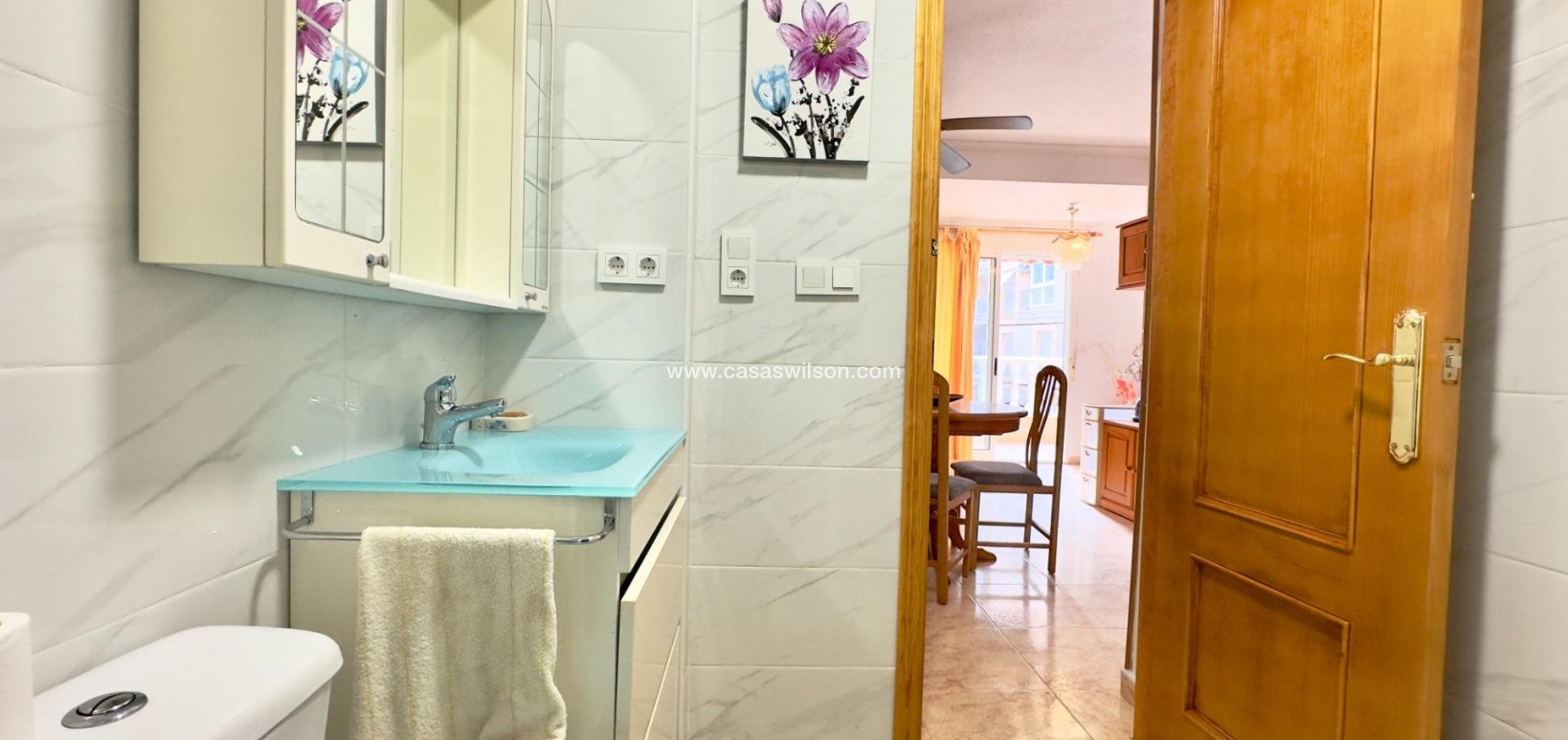 Sale - Apartment - Torrevieja - Centro