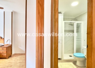 Sale - Apartment - Torrevieja - Centro