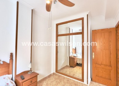 Sale - Apartment - Torrevieja - Centro