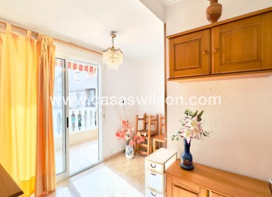 Sale - Apartment - Torrevieja - Centro