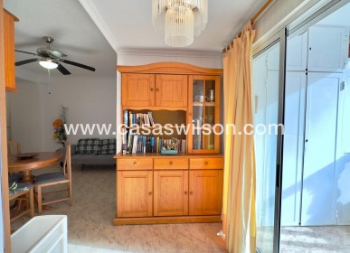 Sale - Apartment - Torrevieja - Centro