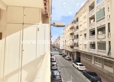 Sale - Apartment - Torrevieja - Centro