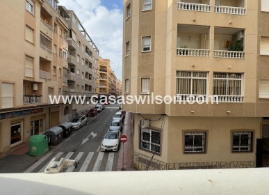 Sale - Apartment - Torrevieja - Centro