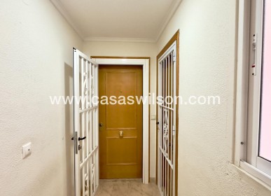 Sale - Apartment - Torrevieja - Centro