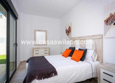 New Build - Townhouse - Daya Nueva - CENTRO