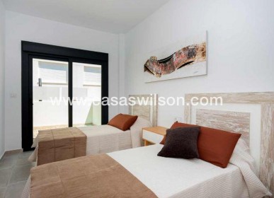 New Build - Townhouse - Daya Nueva - CENTRO