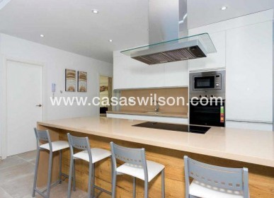 New Build - Townhouse - Daya Nueva - CENTRO