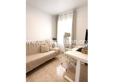 Sale - Apartment - Torrevieja - Costa Blanca