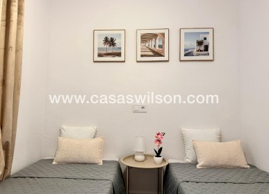 Sale - Apartment - Torrevieja - Centro