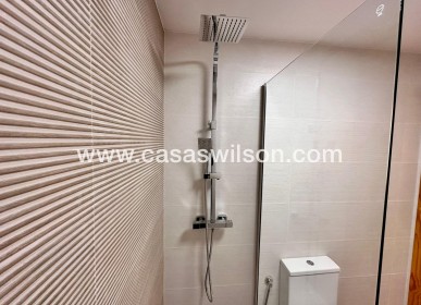 Sale - Apartment - Torrevieja - Centro