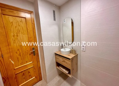 Sale - Apartment - Torrevieja - Centro