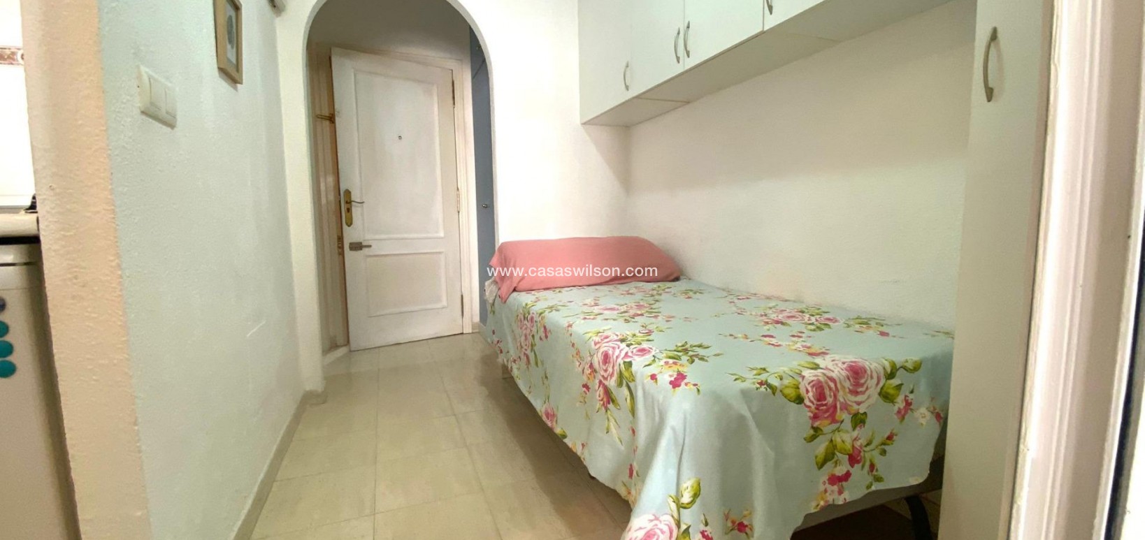 Sale - Apartment - Torrevieja - Estacion De Autobuses