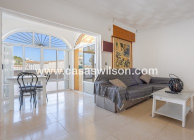 Sale - Villa - Torrevieja - Urbanización San Luis