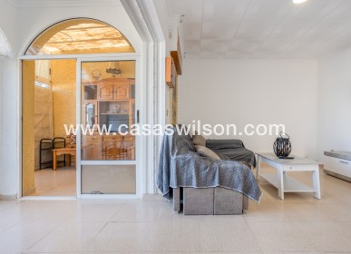 Sale - Villa - Torrevieja - Urbanización San Luis