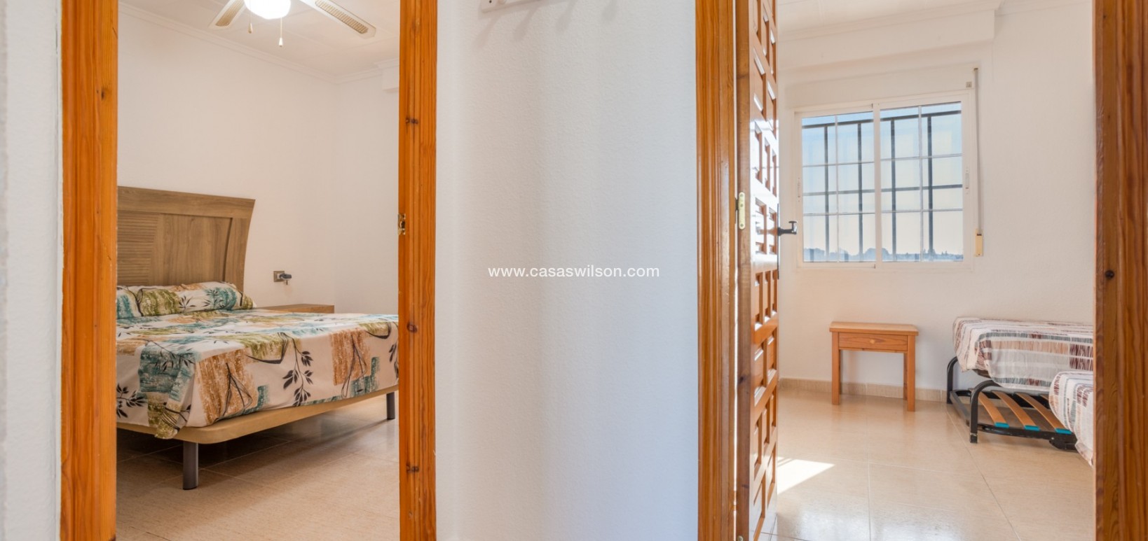 Sale - Villa - Torrevieja - Urbanización San Luis