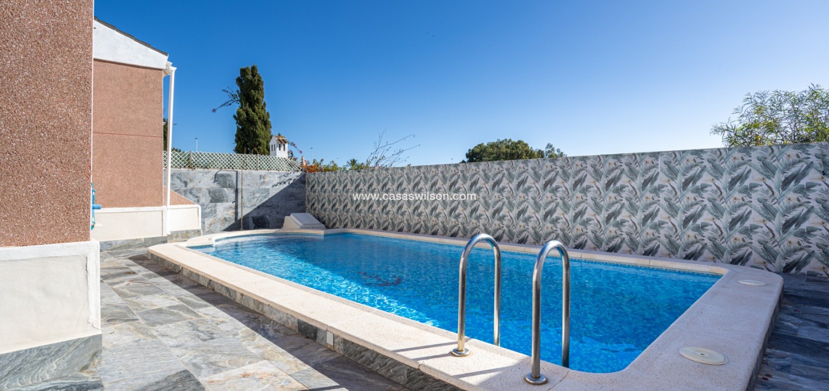 Sale - Villa - Torrevieja - Urbanización San Luis