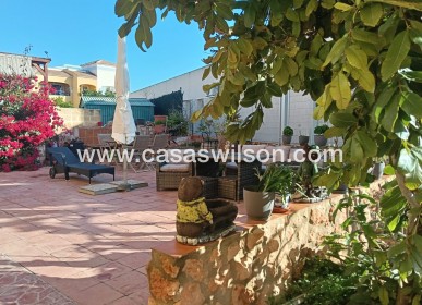 Sale - Apartment - Los Montesinos - La Herrada
