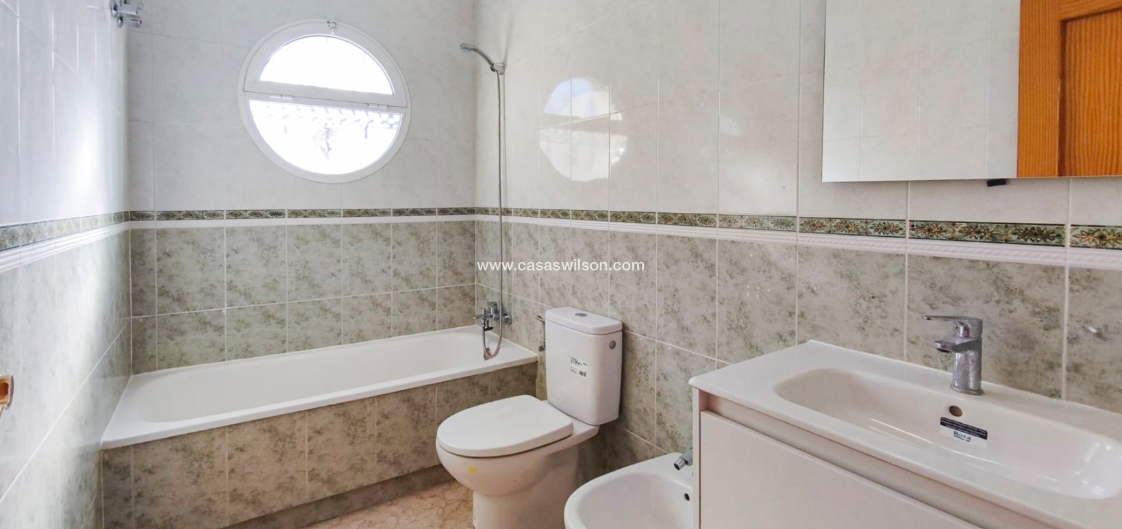 Sale - Bungalow - Orihuela Costa - Los Altos