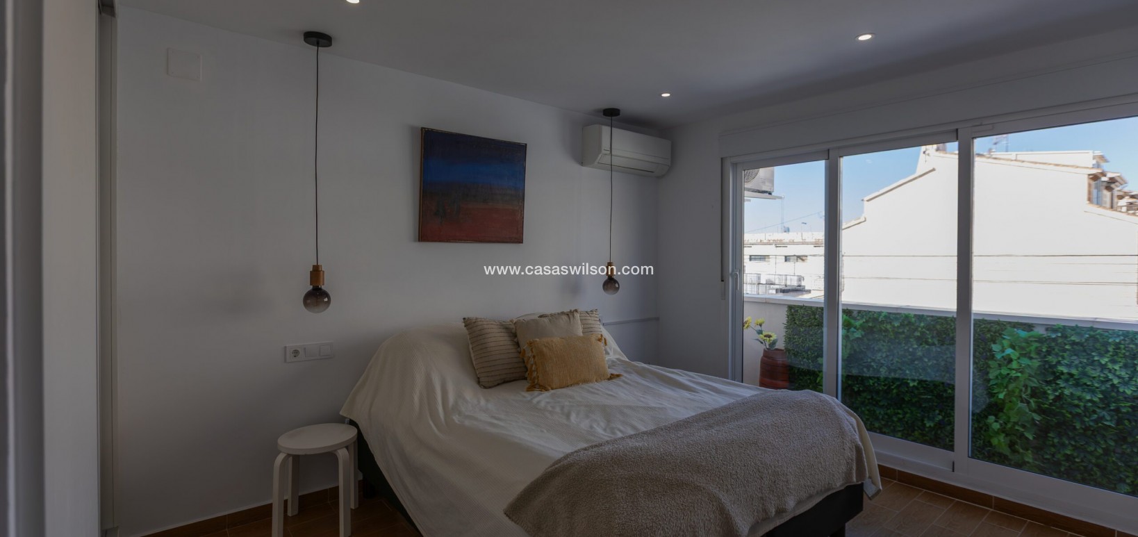 Sale - Townhouse - Torrevieja - Costa Blanca