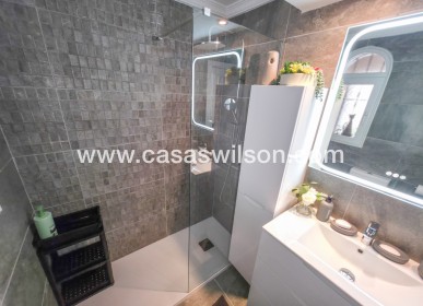 Sale - Villa - Villamartin - Costa Blanca