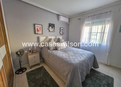 Sale - Villa - Villamartin - Costa Blanca