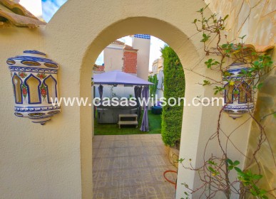 Sale - Villa - Villamartin - Costa Blanca