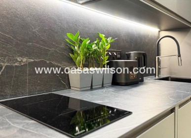 Sale - Apartment - Torrevieja - Playa de los Locos