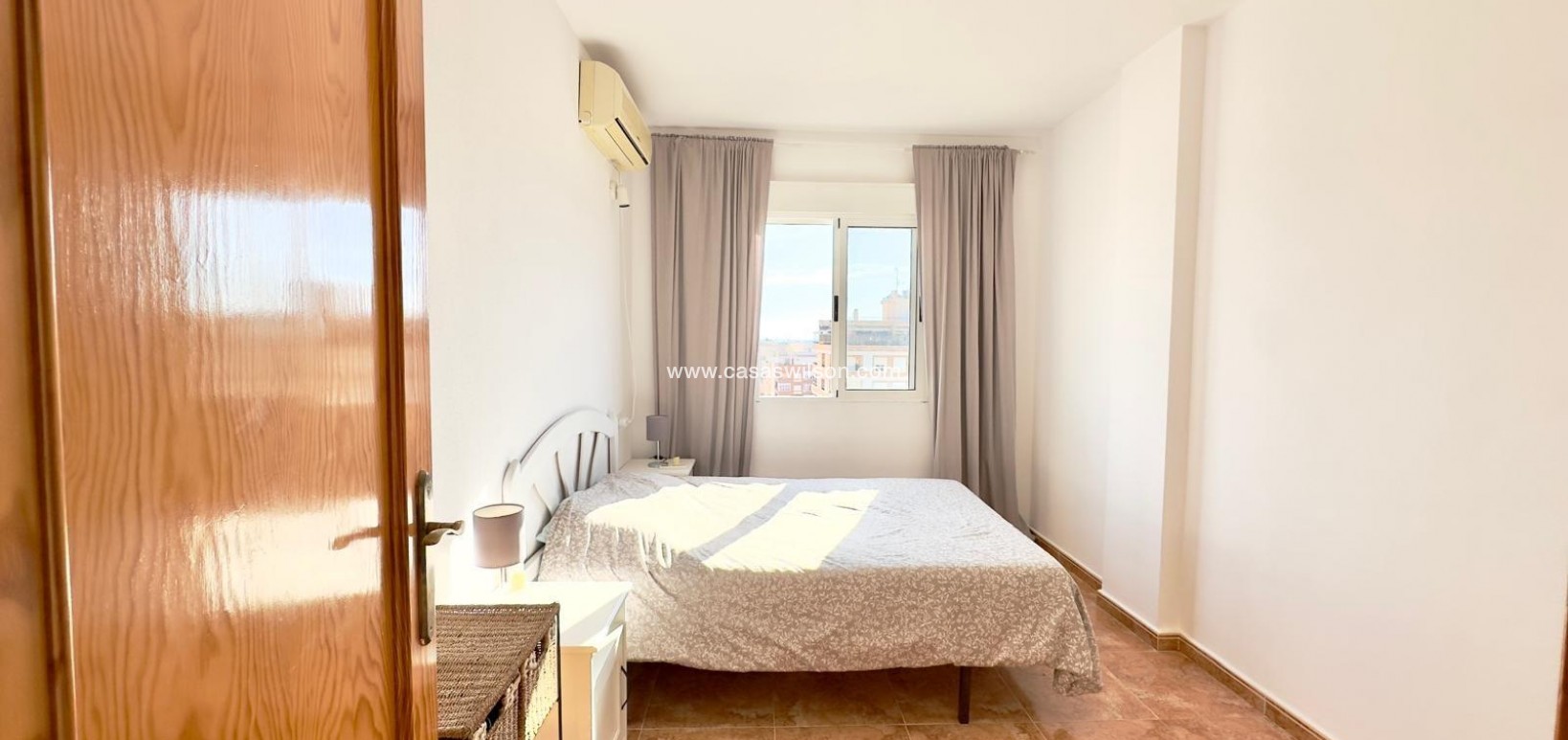 Venta - Apartamento - Torrevieja - Centro