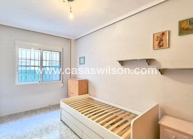 Venta - Apartamento - Torrevieja - La Mata pueblo