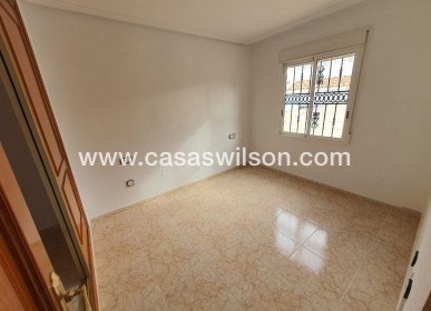 Sale - Bungalow - Orihuela Costa - Costa Blanca