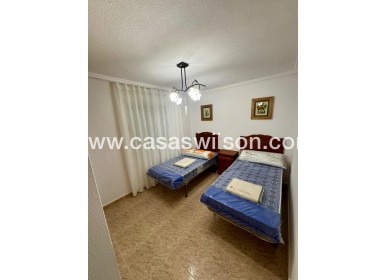 Sale - Apartment - Torrevieja - Centro