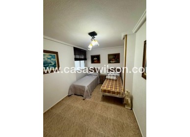 Sale - Apartment - Torrevieja - Centro