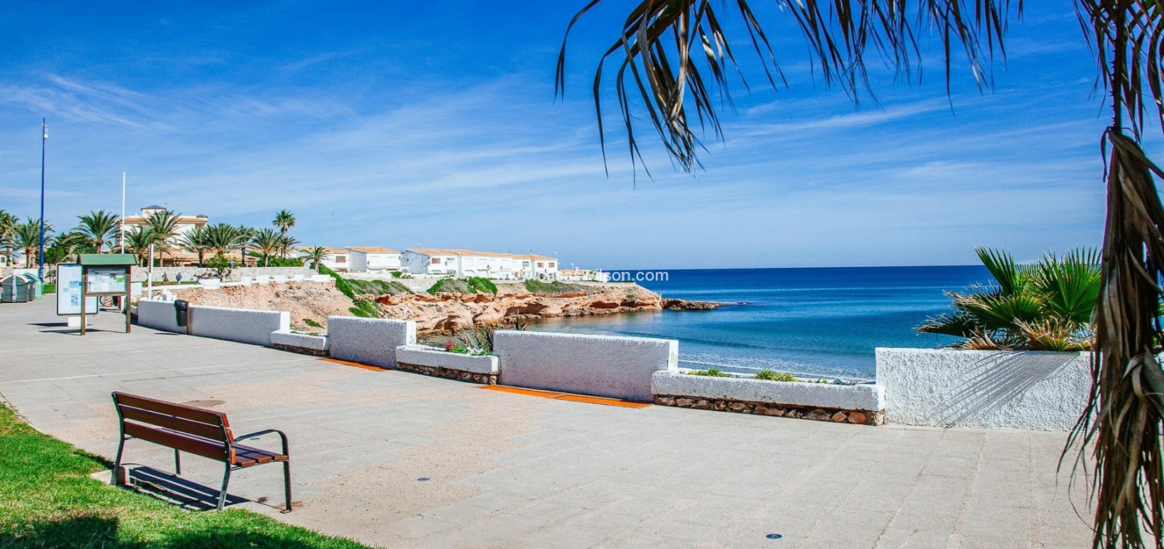 Sale - Villa - Orihuela Costa - Costa Blanca