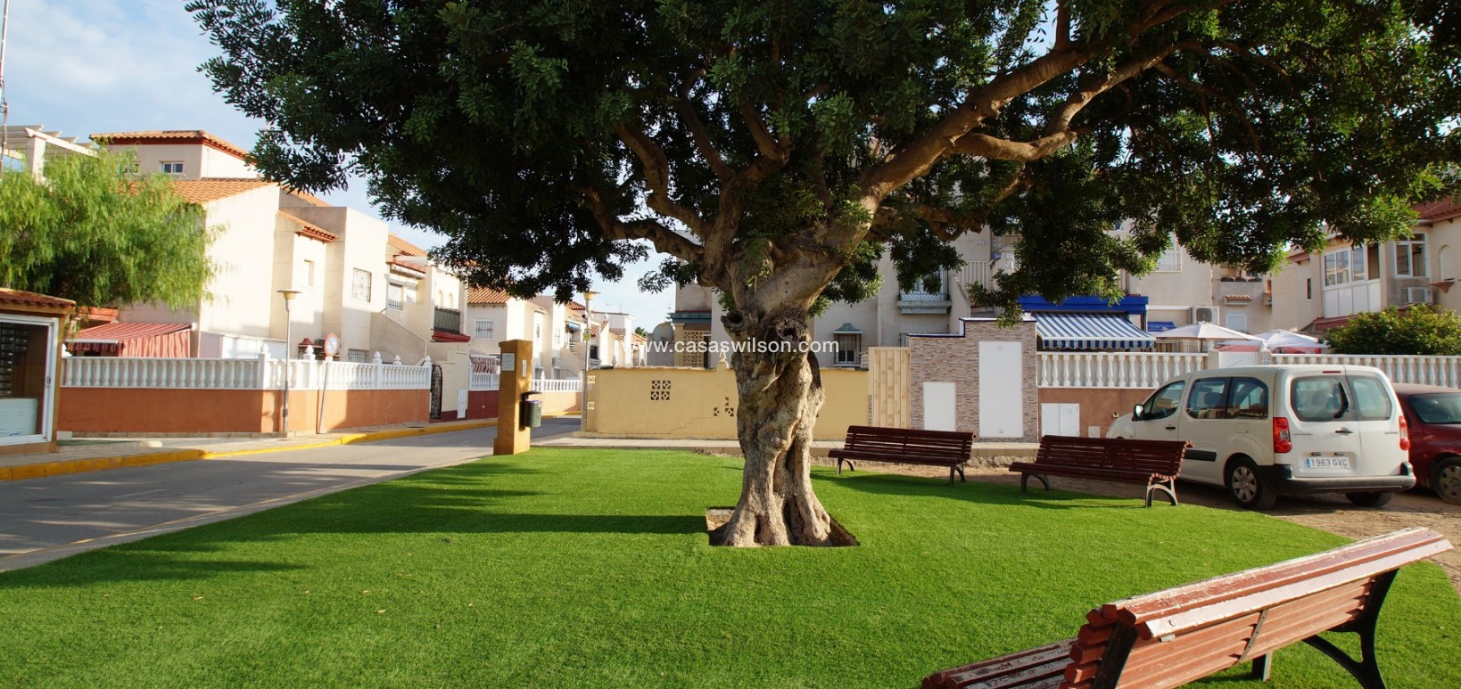 Sale - Bungalow - Orihuela Costa - Costa Blanca