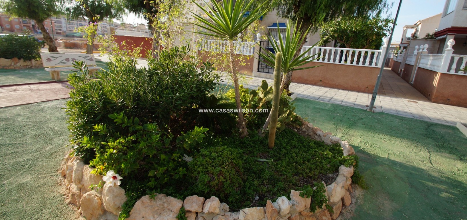 Sale - Bungalow - Orihuela Costa - Costa Blanca
