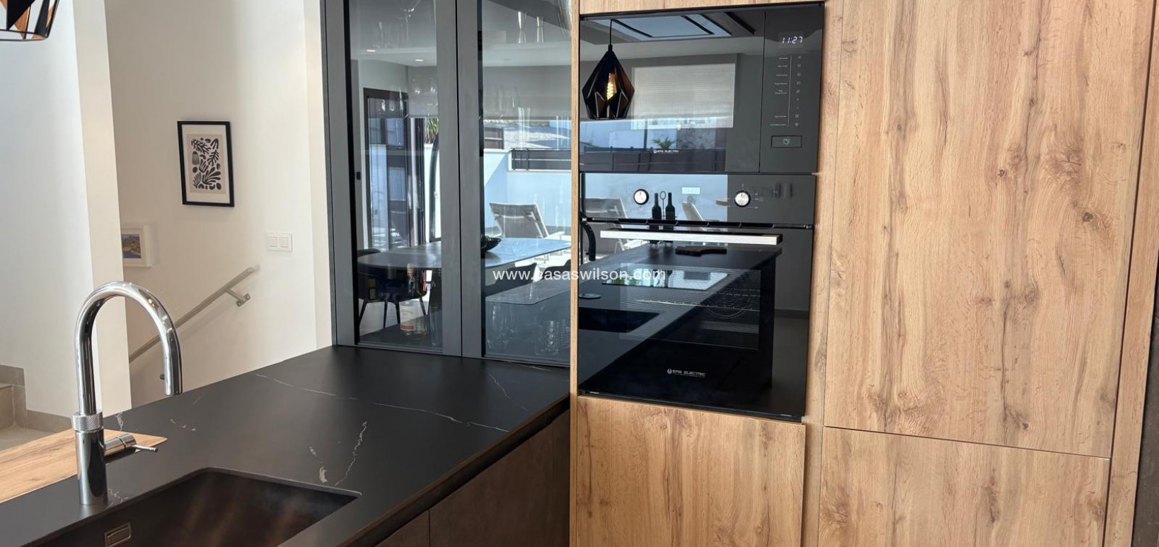 Sale - Villa - Algorfa - La Finca Golf